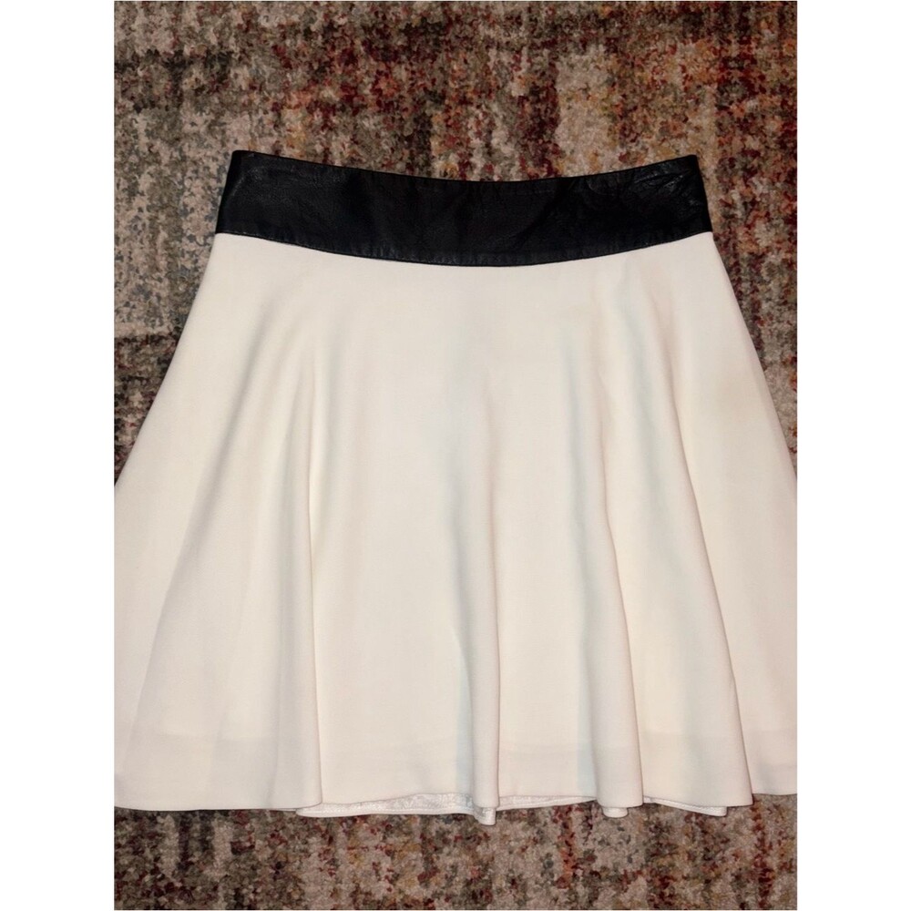 Alice + Olivia Silk Flared Miniskirt with Leather Waistband - Size 4 - Small